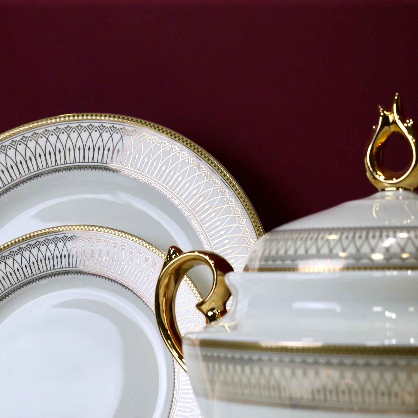 Luxury 61-Piece Bone China Dinner Set - Premium Gold-Trimmed Dinnerware