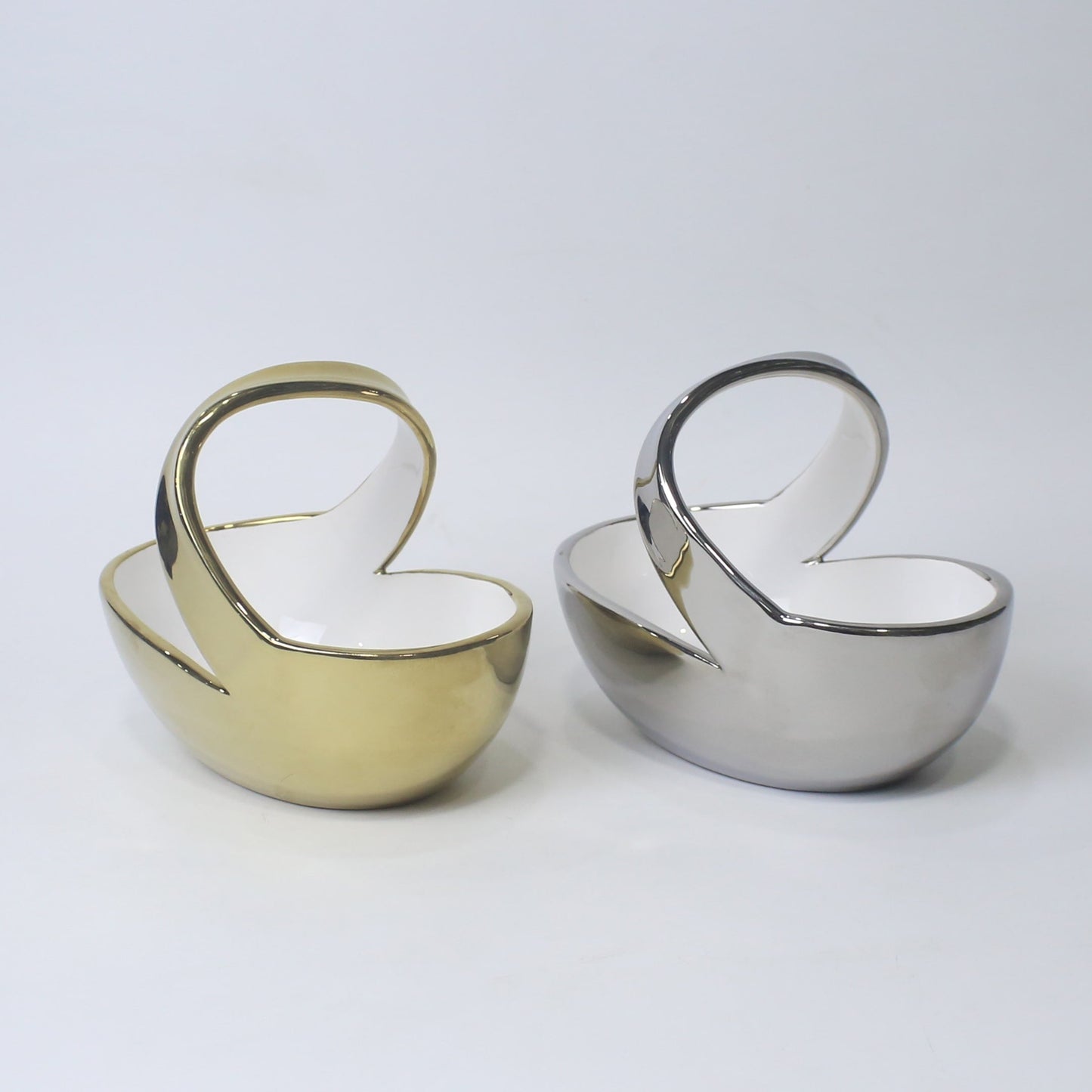 Elegant 9-Inch Ceramic Decorative Bowl with Handle – Golden & Silver | Imperial Nest