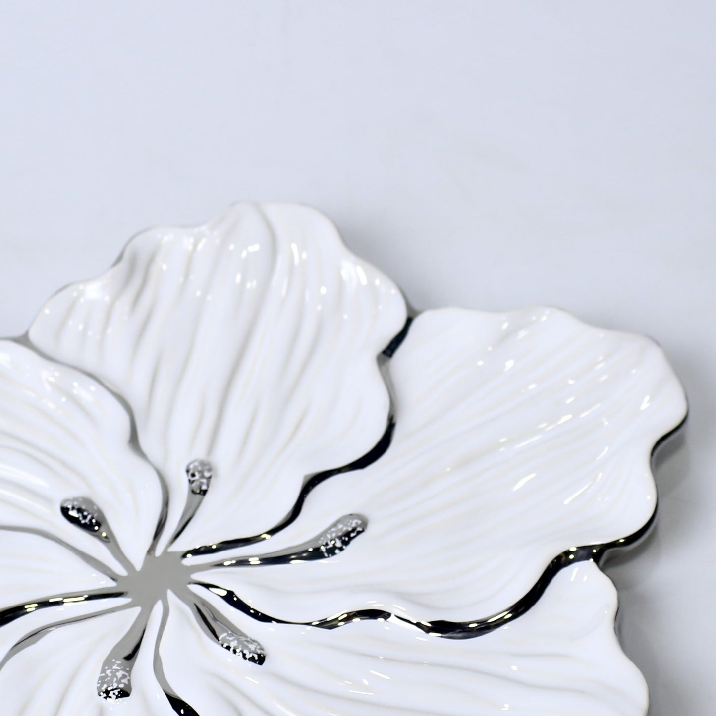 Lily Oval Ceramic Platter – 15" Floral Serving Plate in Gold & Silver | Imperial Nest
