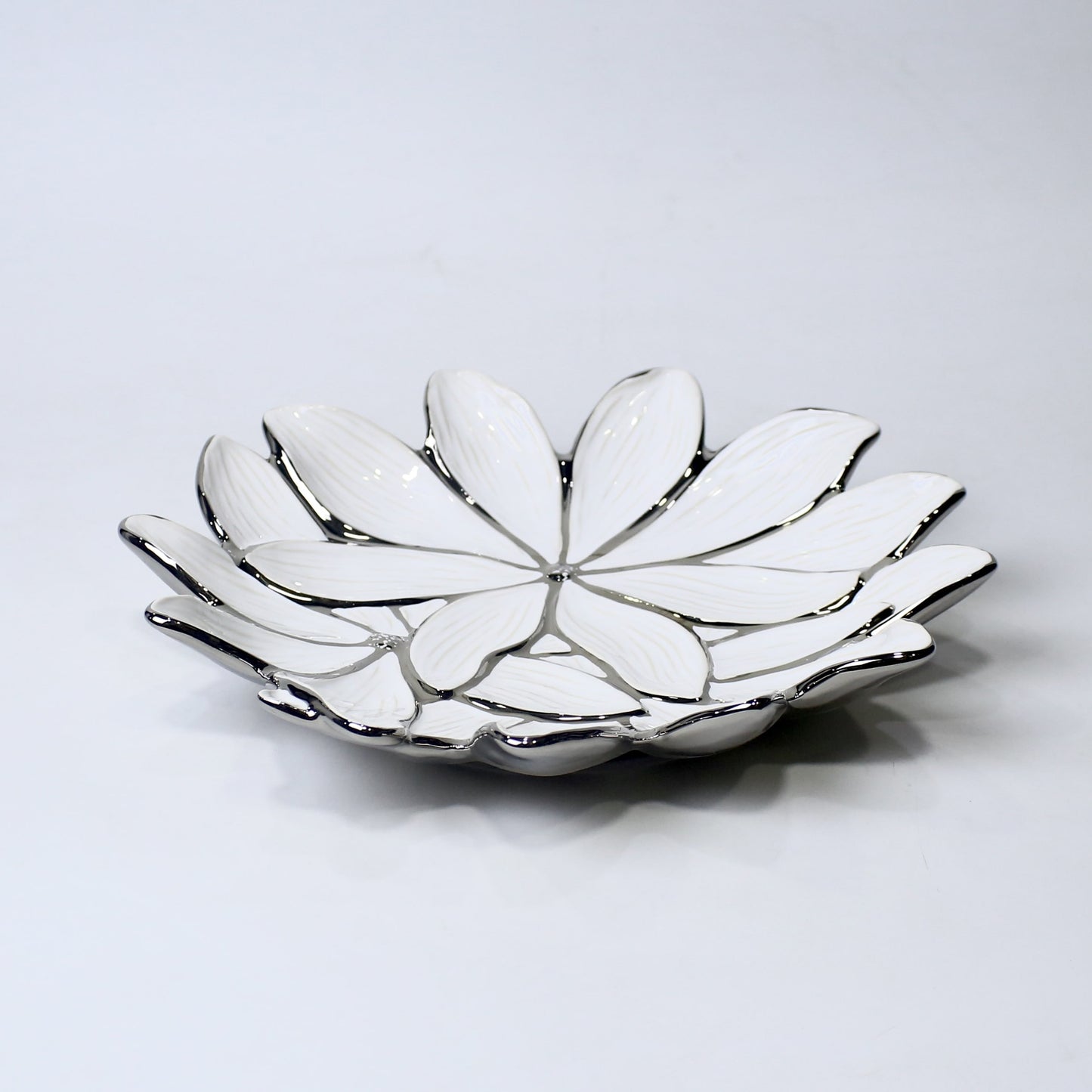 Petal Design Ceramic Bowl – 13.25" Decorative Fruit or Snack Dish | Gold & Silver Finish