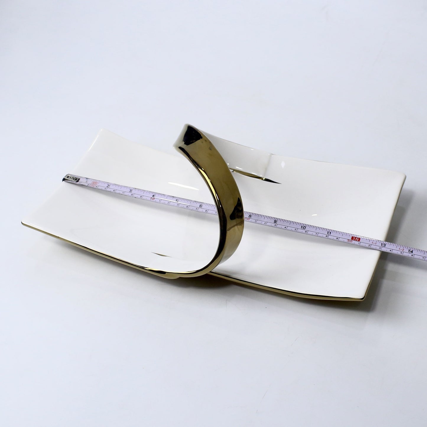 Modern 13.25-Inch Ceramic Snack Plate with Sculptural Handle – Silver & Gold | Imperial Nest