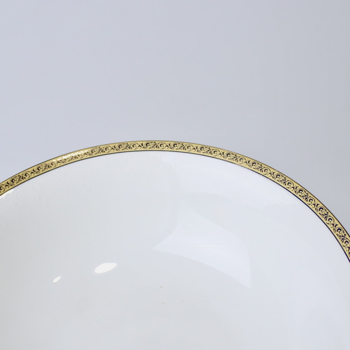 Porcelain Bone China Serving Bowl – 9 Inch | Elegant Dinnerware