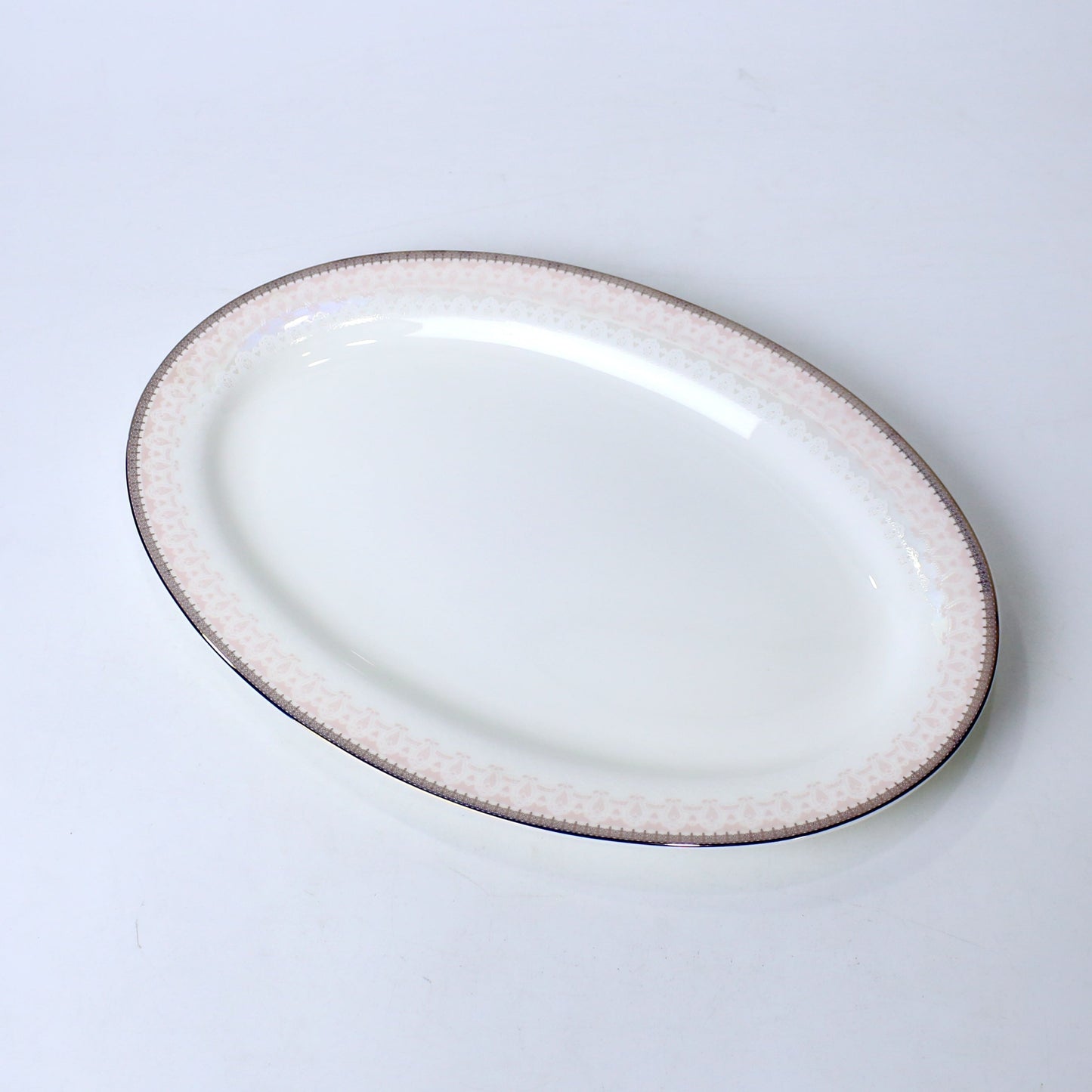 14 Inch Porcelain Bone China Oval Serving Dish – Durable & Elegant Design