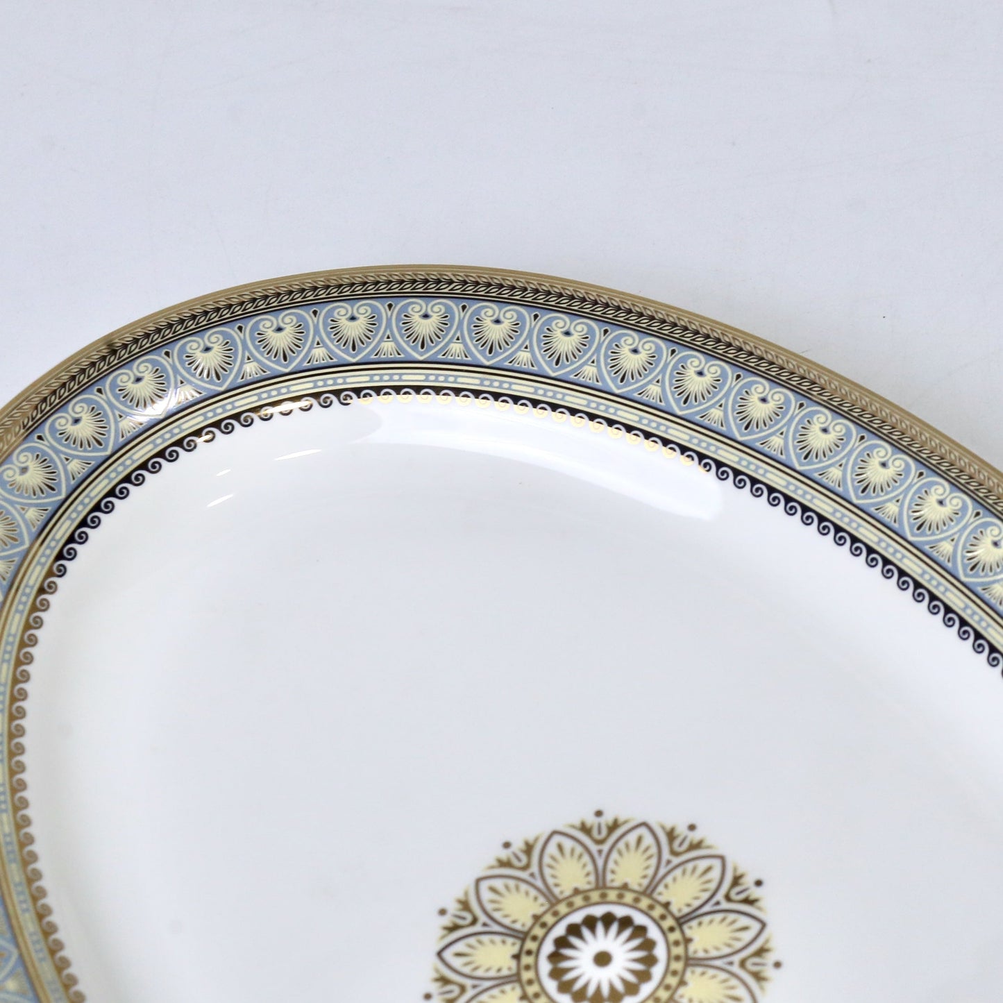 14 Inch Porcelain Bone China Oval Serving Dish – Durable & Elegant Design