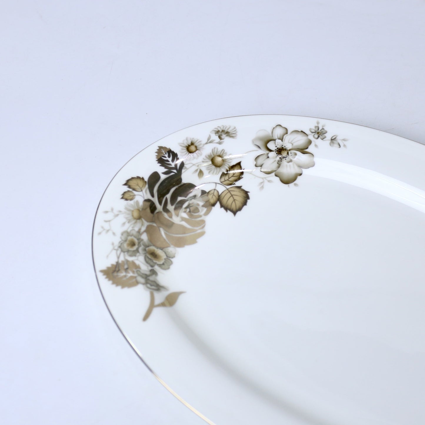 14 Inch Porcelain Bone China Oval Serving Dish – Durable & Elegant Design