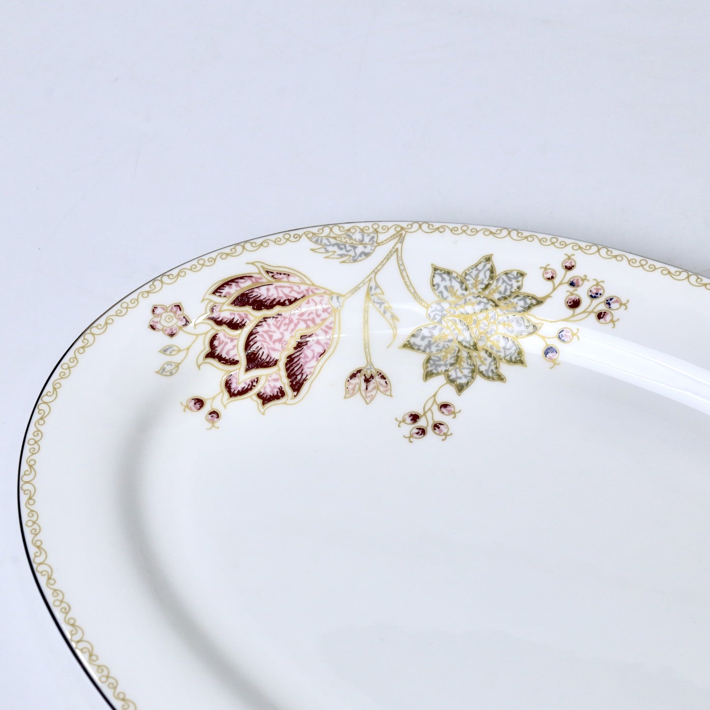 14 Inch Porcelain Bone China Oval Serving Dish – Durable & Elegant Design