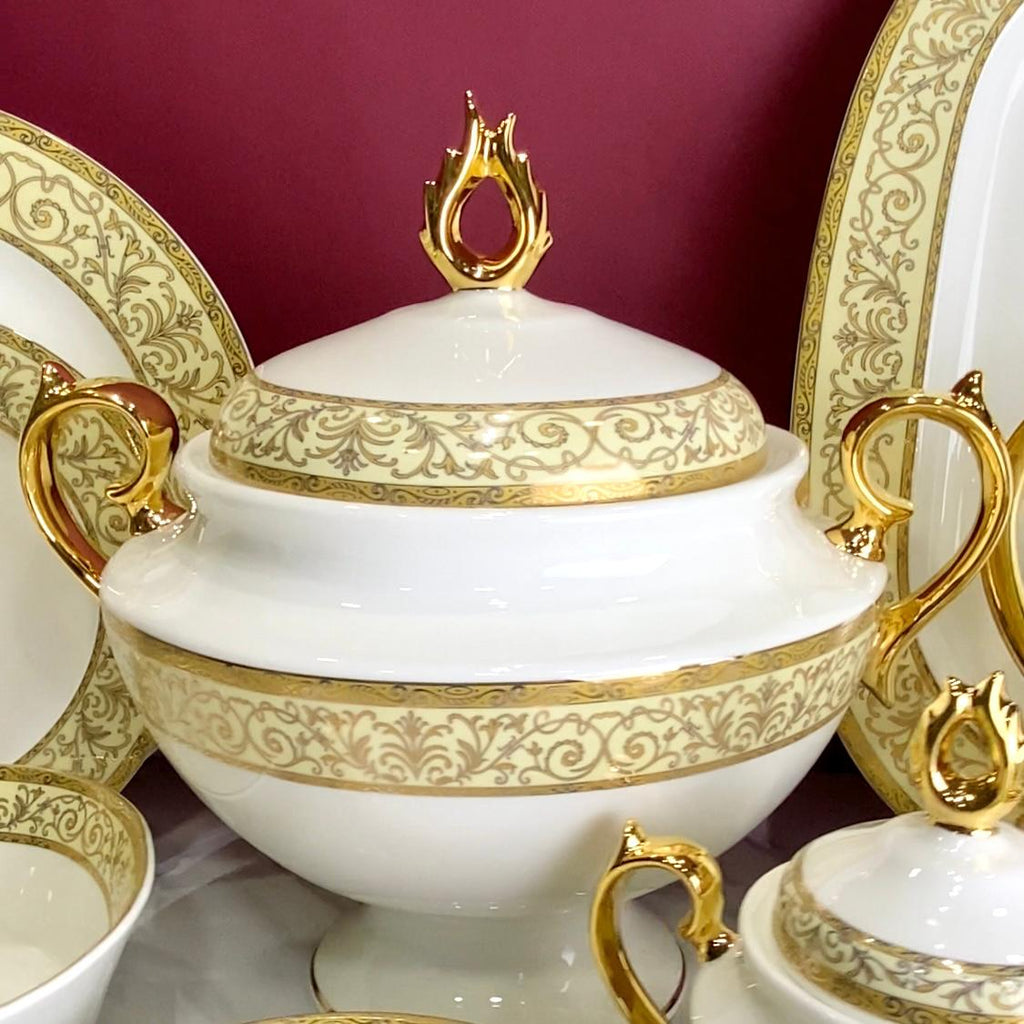 Elegant 61-Piece Dinner Set - Luxury Tableware Collection