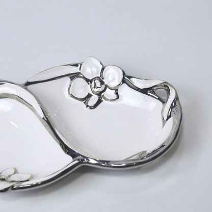 Elegant Dual-Compartment Ceramic Platter – Silver & Golden | Imperial Nest