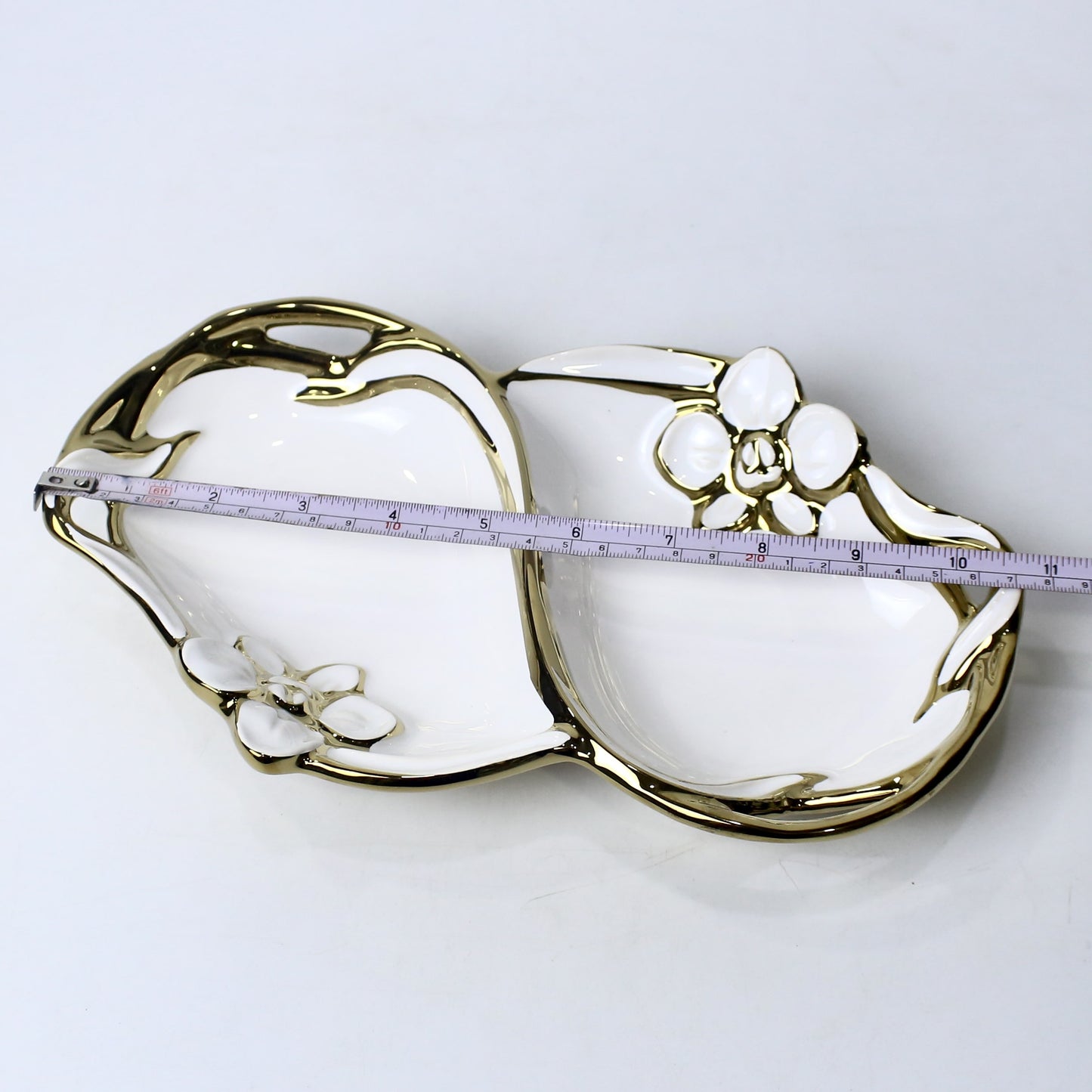 Elegant Dual-Compartment Ceramic Platter – Silver & Golden | Imperial Nest