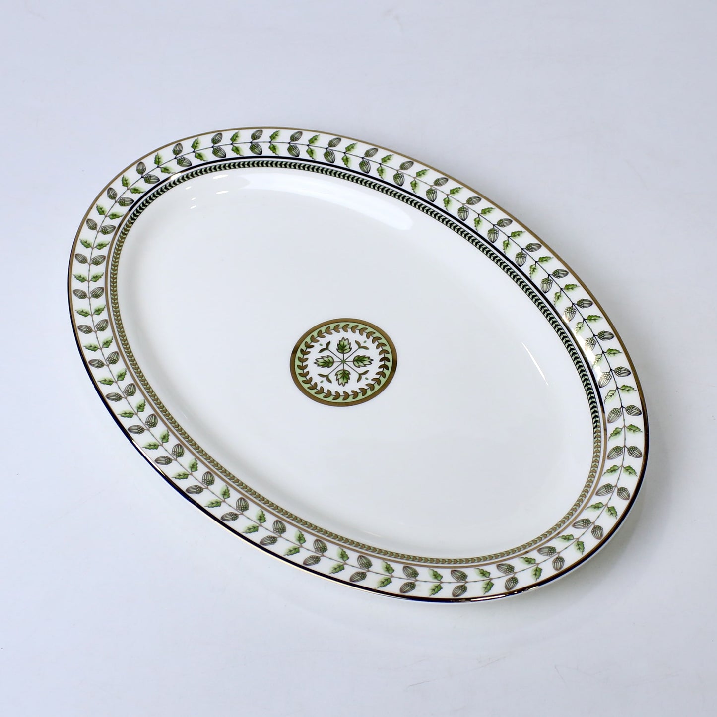 14 Inch Porcelain Bone China Oval Serving Dish – Durable & Elegant Design