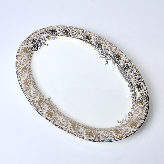 14 Inch Porcelain Bone China Oval Serving Dish – Durable & Elegant Design