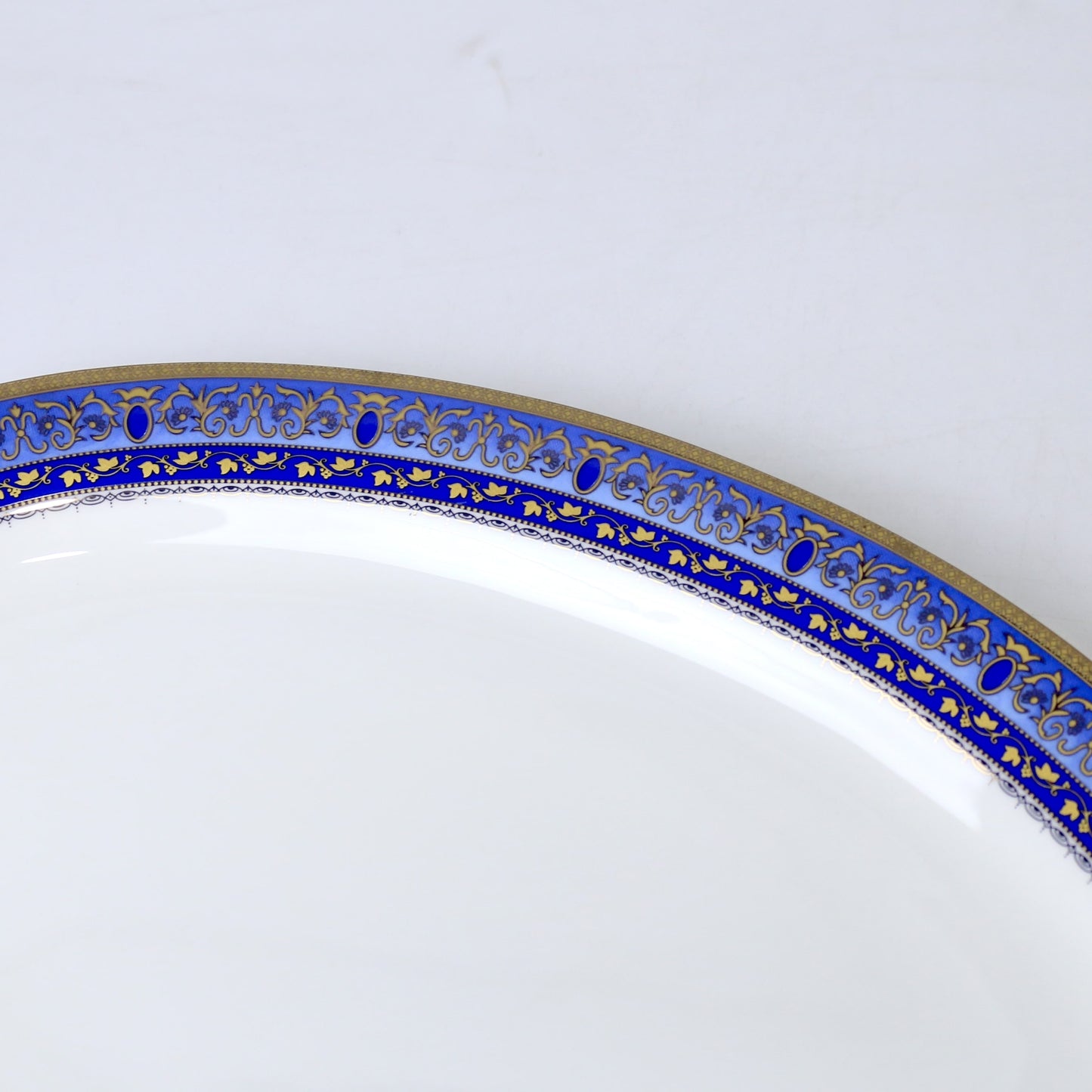 14 Inch Porcelain Bone China Oval Serving Dish – Durable & Elegant Design